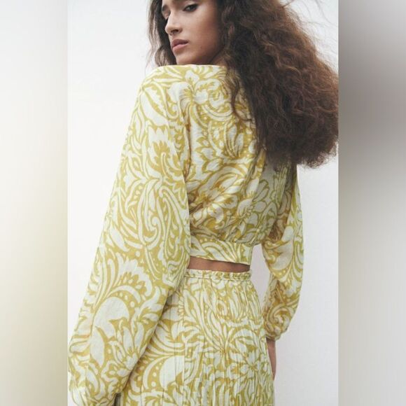 ZARA PRINTED WRAP TOP WITH TIE DETAIL - Picture 7 of 10